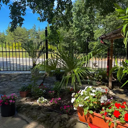 Holiday home боров рай Tsarevo